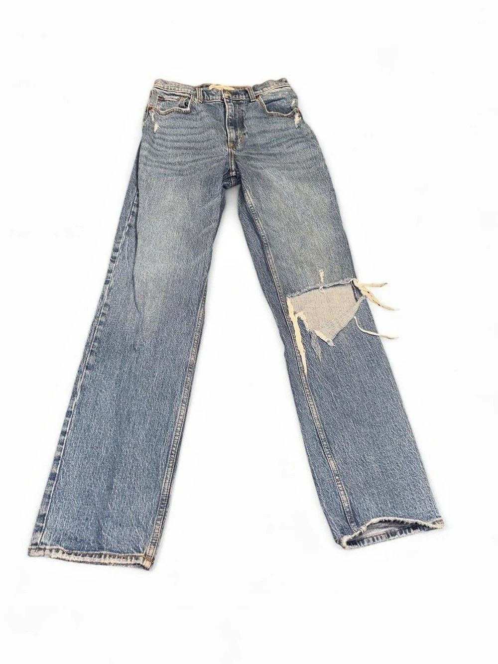 Abercrombie & Fitch The '90s Straight Ultra High Rise Distressed Straight Leg
